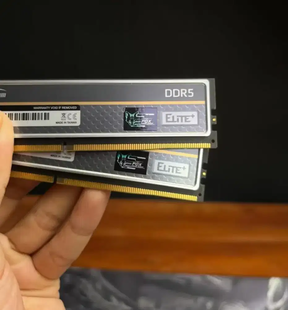 Memori ram pc ddr5 16GB (8x2)