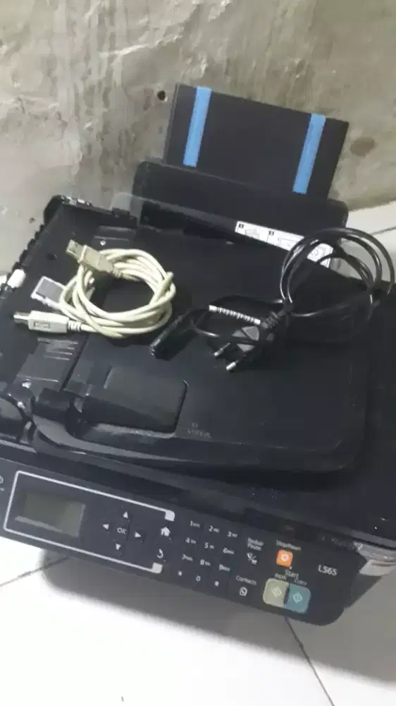 Jual printer Epson L565 masih hidup minus .