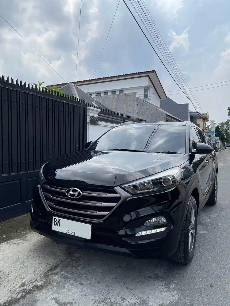Hyundai Tucson 2016 A/T 2000cc hitam