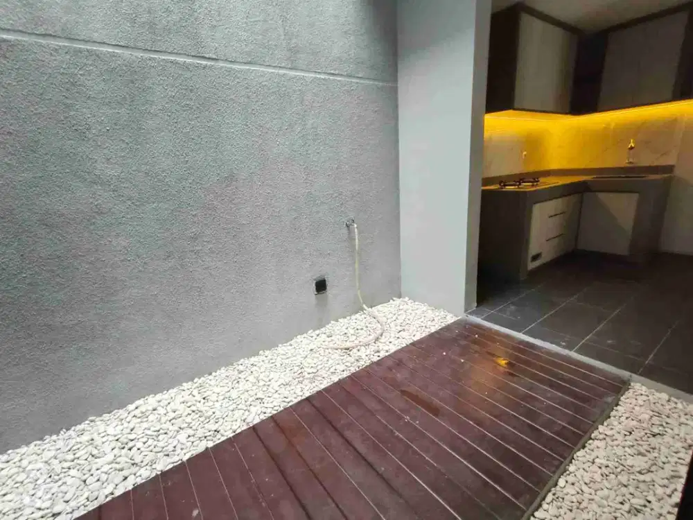 disewakan rumah baru Gress di Citraland Surabaya barat