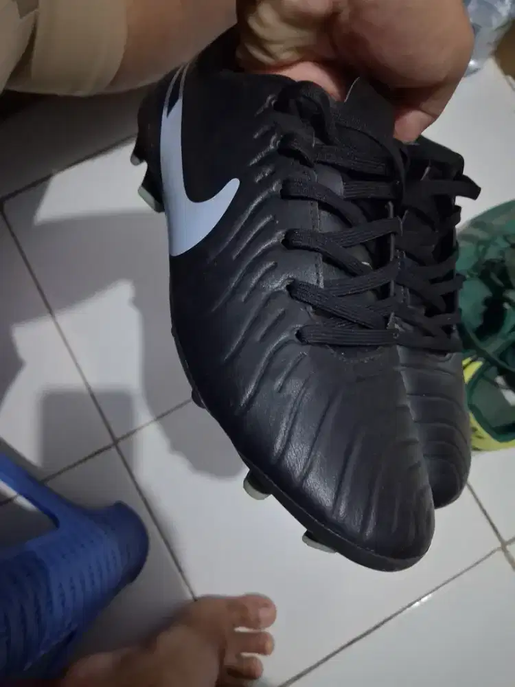 Sepatu Bola Nike Tiempo legend 10