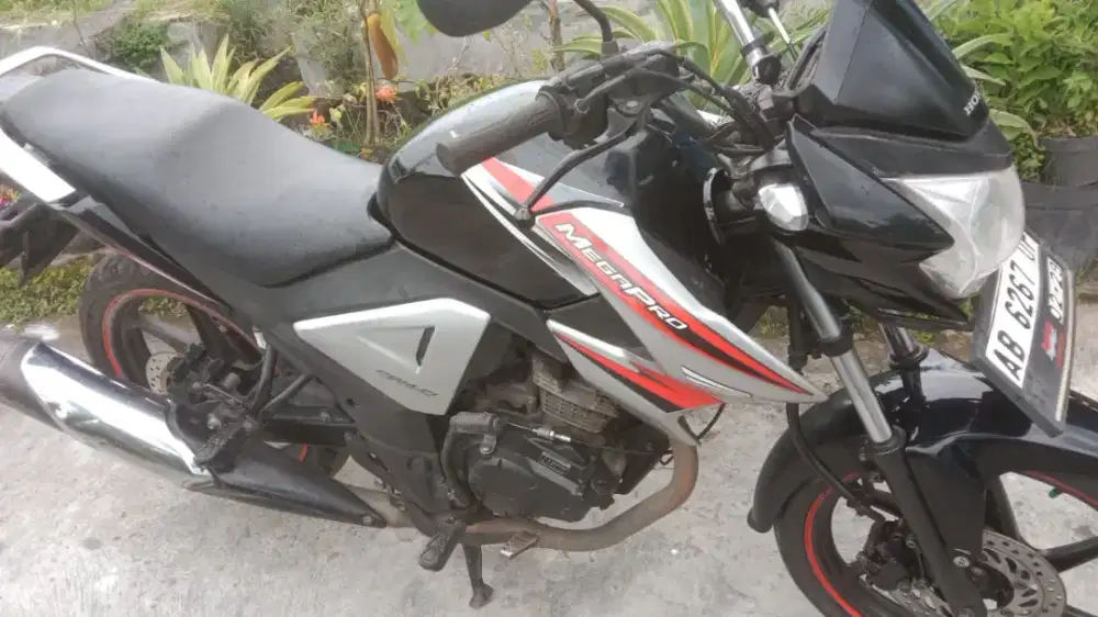 Megapro injeksi THN 2014 plat AB kota