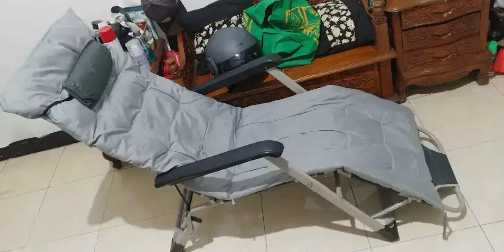 Kursi santai lipat kondisi sangat baik