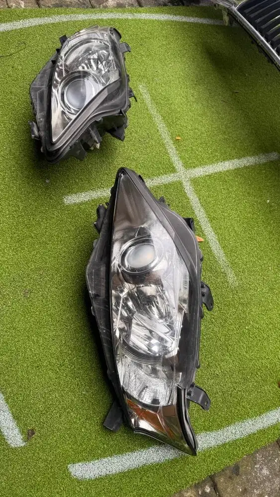 Lampu Depan Headlight Light Lexus RX270 RX350 09-11