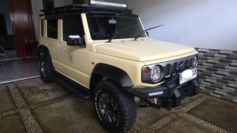 Jimny 1.5 matic 4x4 bensin 2024 odo 3rb km pajak pjg 8/26 orisinil