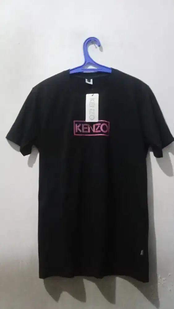 Baju t shirt hitam knz