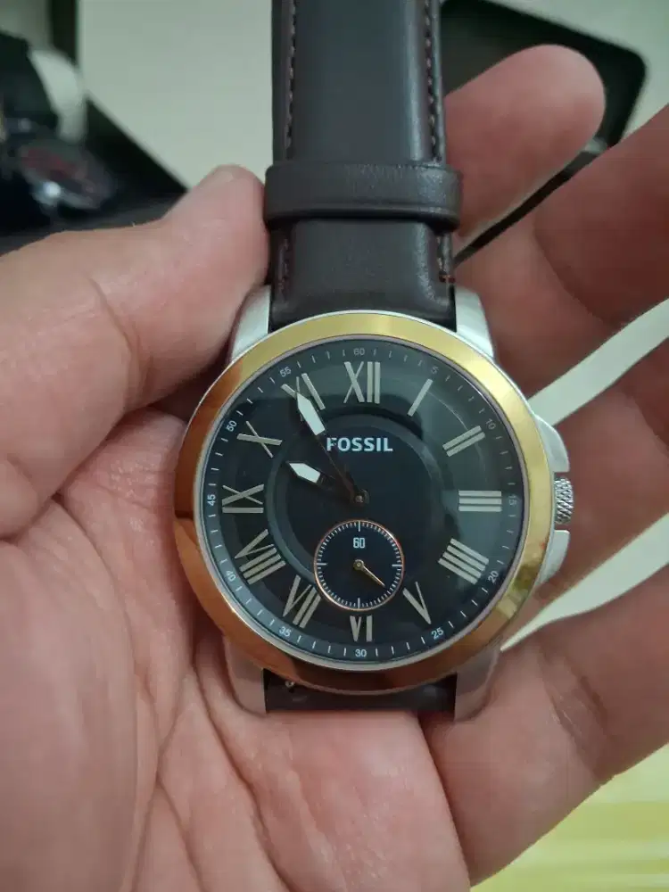 Jam Fossil Original