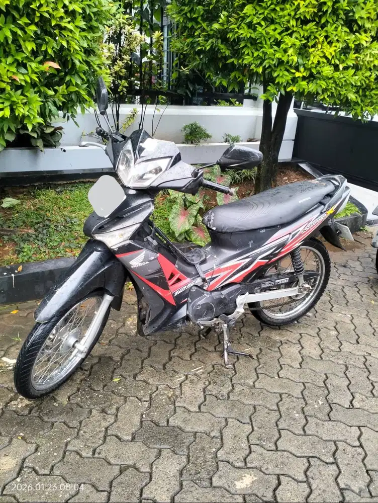 MOTOR HONDA SUPRA 125 TAHUN 2013