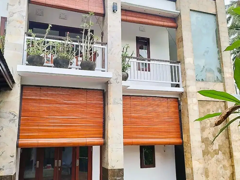 Dijual: Vila Pribadi Fully Furnished dengan Kolam Renang & Pemandangan Hijau — Tebongkang, Ubud