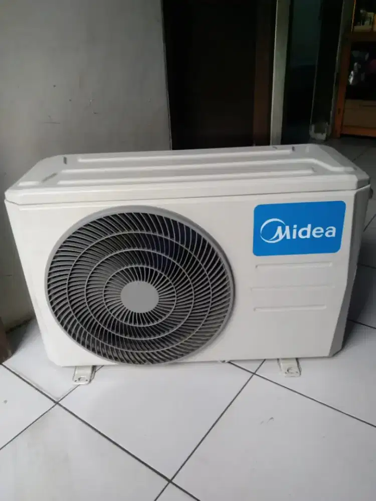D jual sama pasang ac midea 1/2 pk