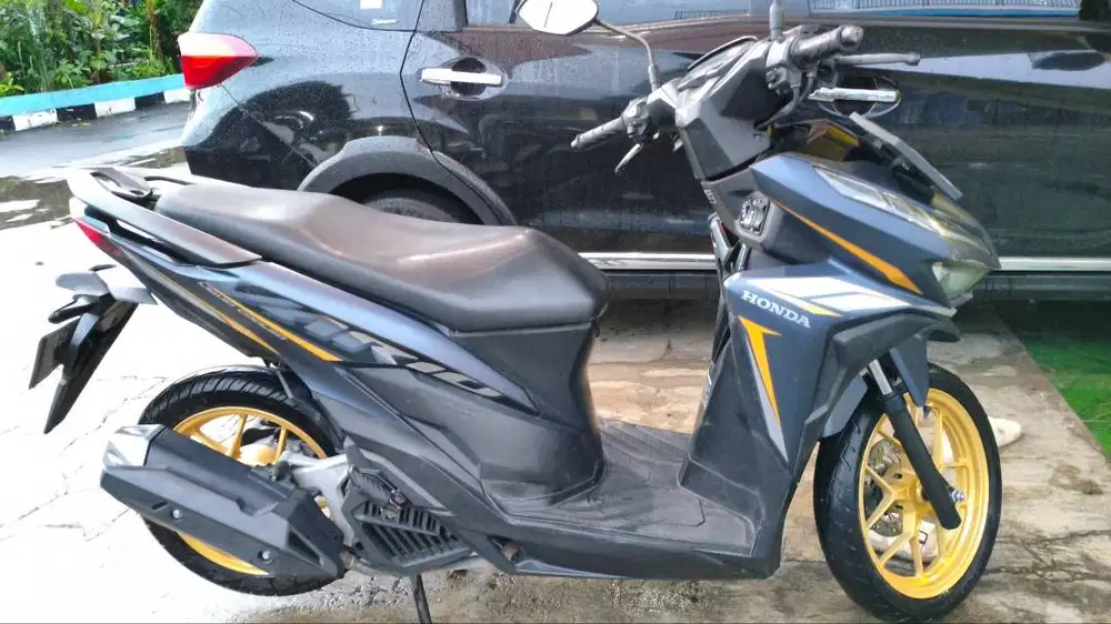 Vario 125 esp CBS iss Biru