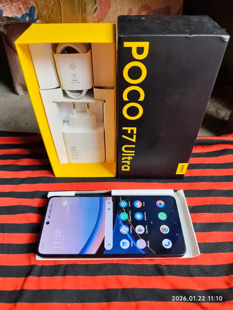 Poco F7 Ultra 12/256 Fullset ori segel mulus no minus garansi On