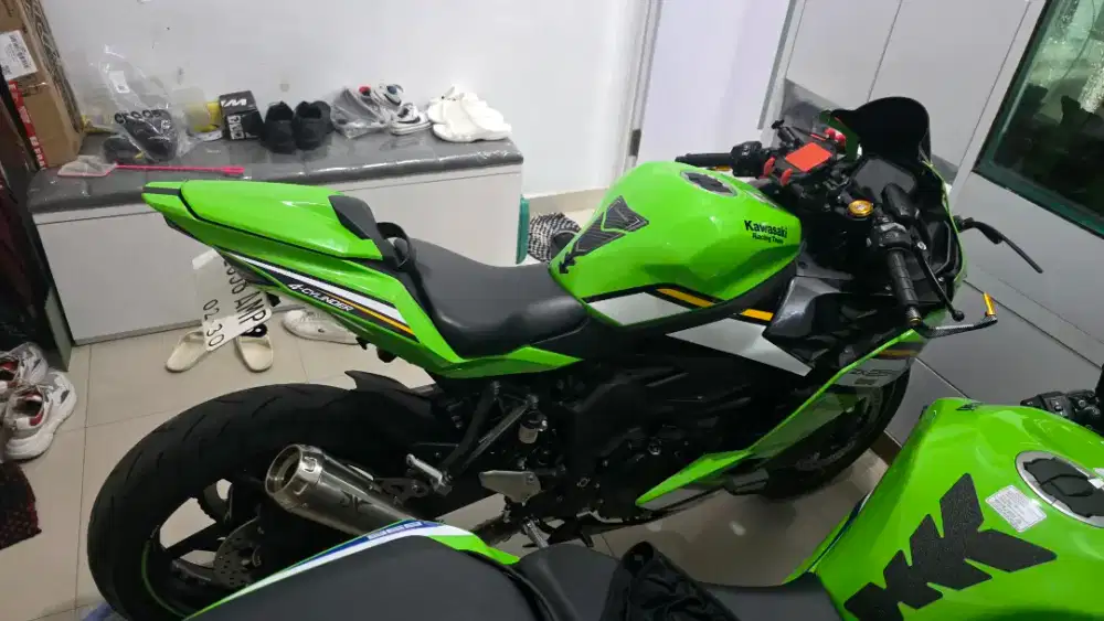 Kawasaki ZX25 RR Tahun 2025 KRT Edition