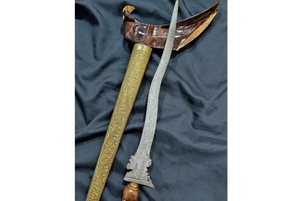 Keris jangkung nogo omyang sepuh