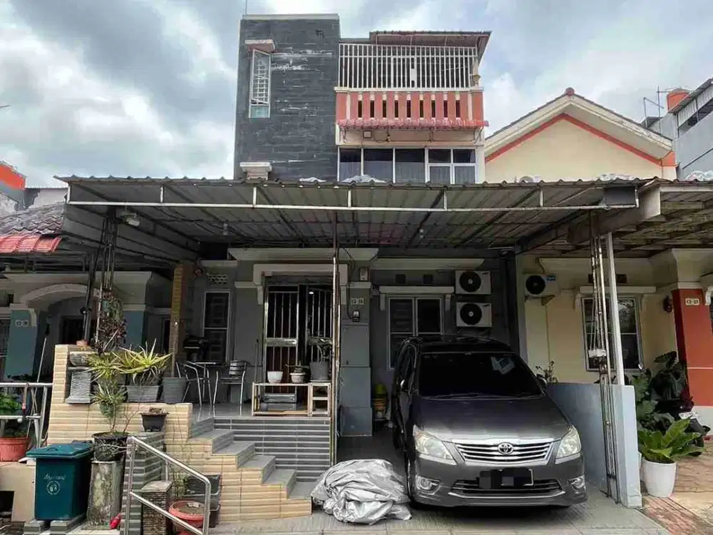 Dijual Cepat Rumah 2.5Lantai 
Anggrek Mas 2