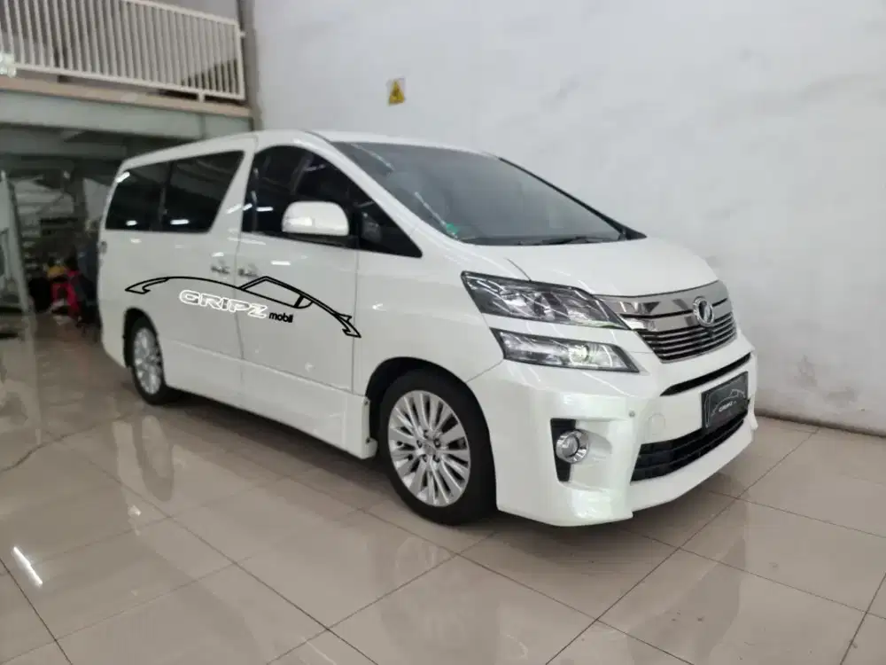 Toyota Vellfire ZG Premium Sound 2014 #crv*pajero=vrz=innova÷xpander