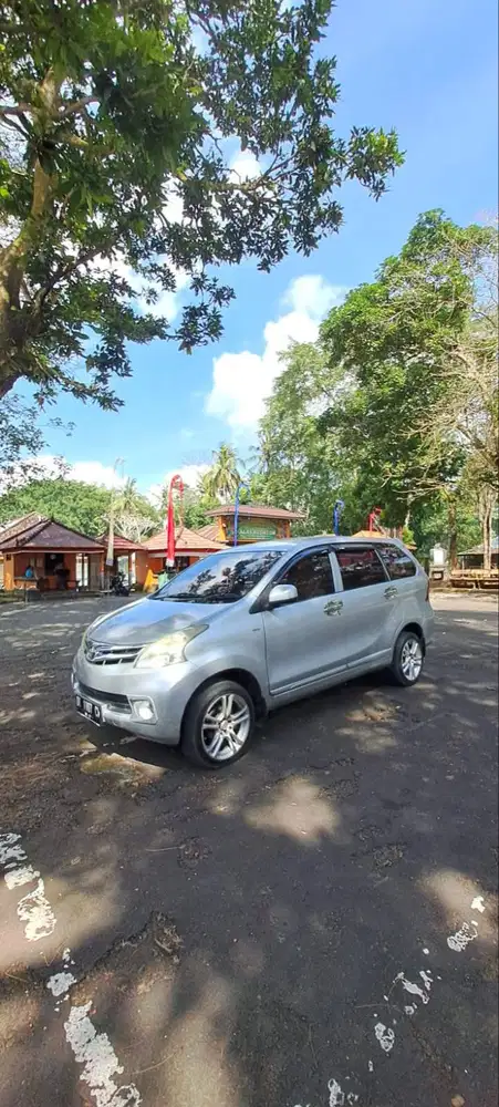 Toyota Avanza ( 2012 )