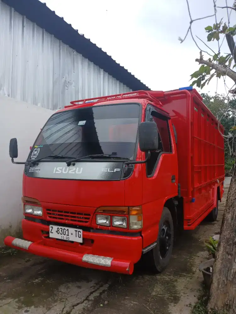 Isuzu elf nkr 66 2003