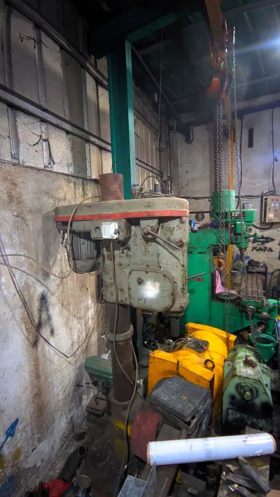 di jual borongan mesin milling dan bor kondisi hidup