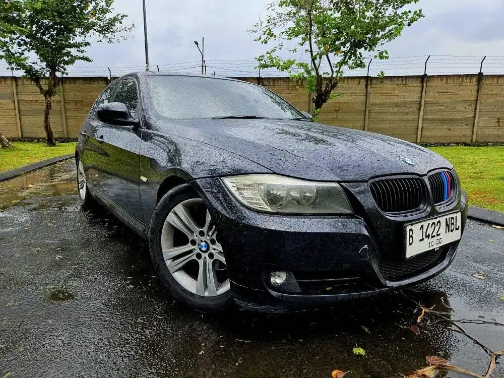 (TERMURAH) BMW 320I E90 LCI 2010 MATIC