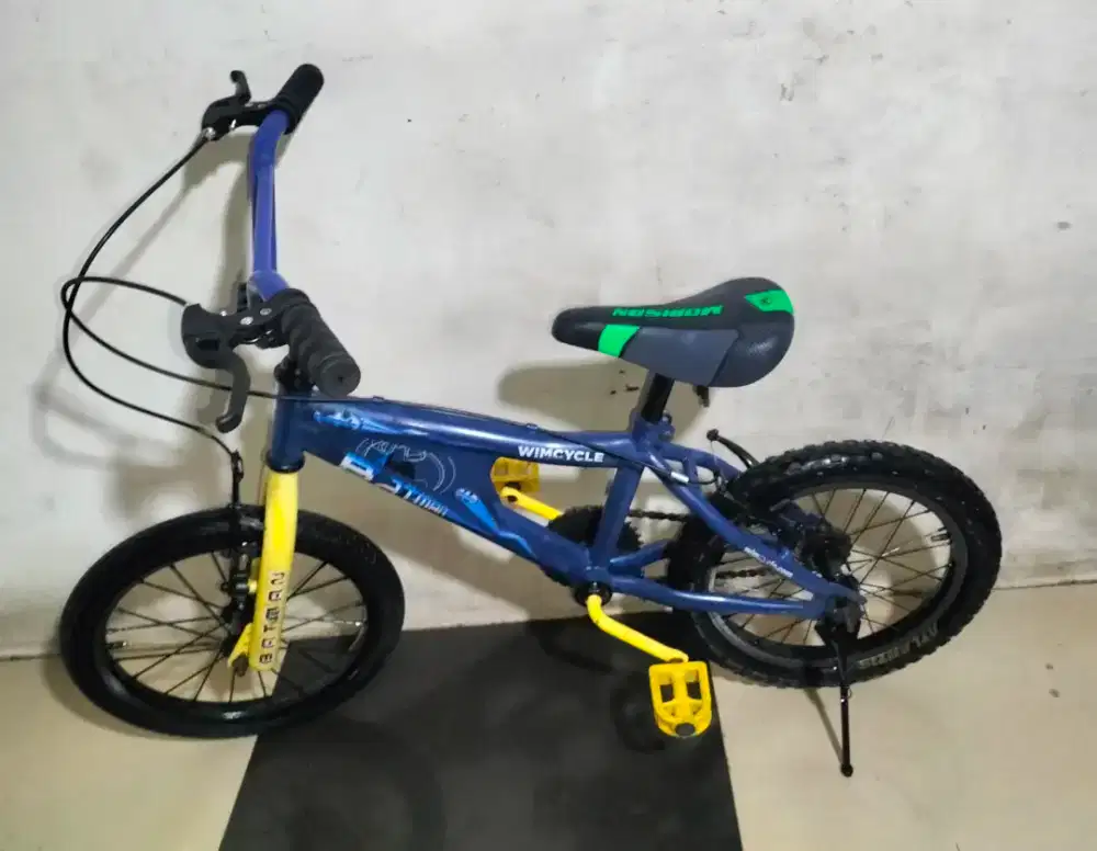 Sepeda BMX ukuran 16 untuk usia 5 6 7 tahun