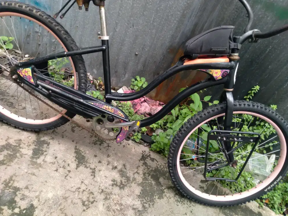 Sepeda cruiser schwinn