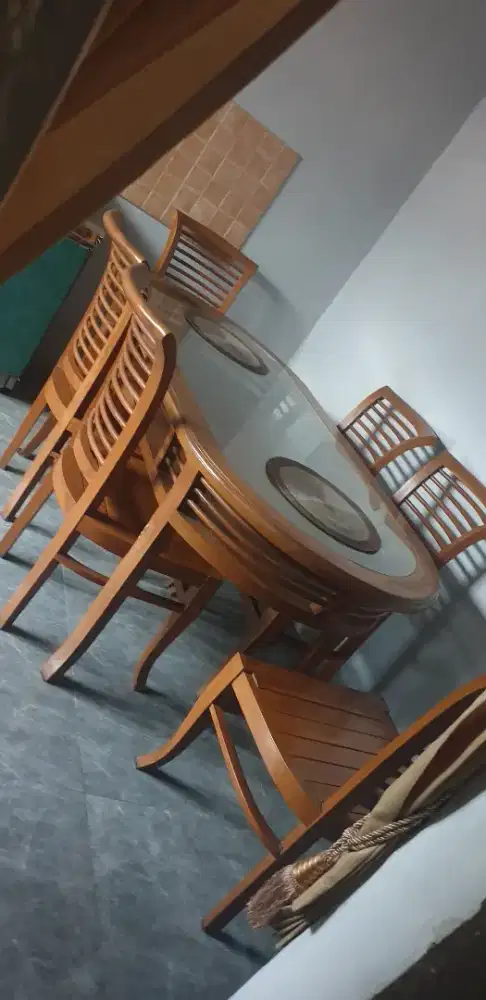 Meja makan kayu jati asli jepara  dgn 6kursi