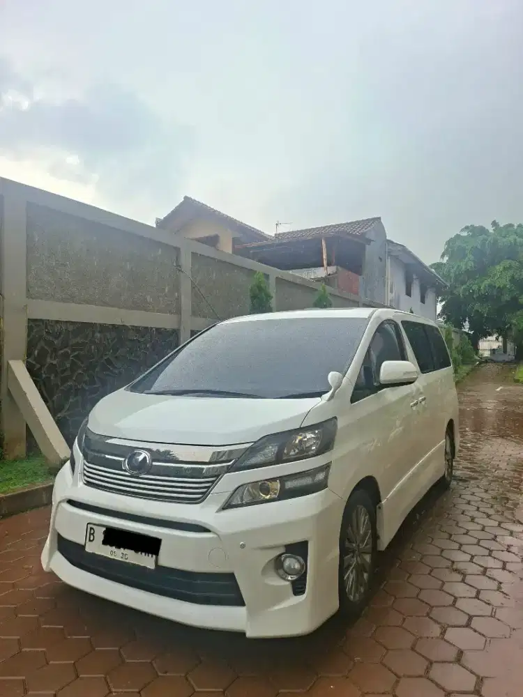 (Harga Cash) Toyota Vellfire Z 2.4 Golden Eyes NIK 2014 Putih
