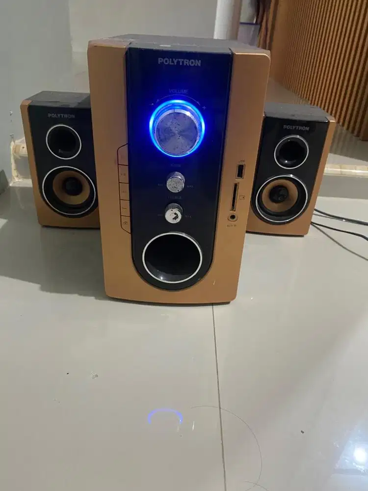 Speaker bluetooth bass. Polytron pma 9300