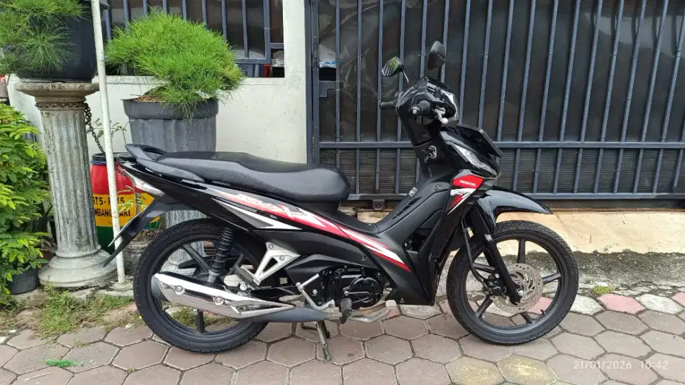 Honda Revo X th 2025 plat H pajak on lengkap