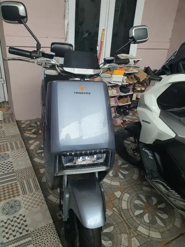 MOLIS Motor listrik kondisi mulus jarang dipakai