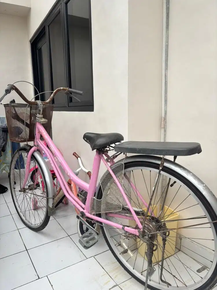 Sepeda wimcylce wanita pink bonus pompa ban