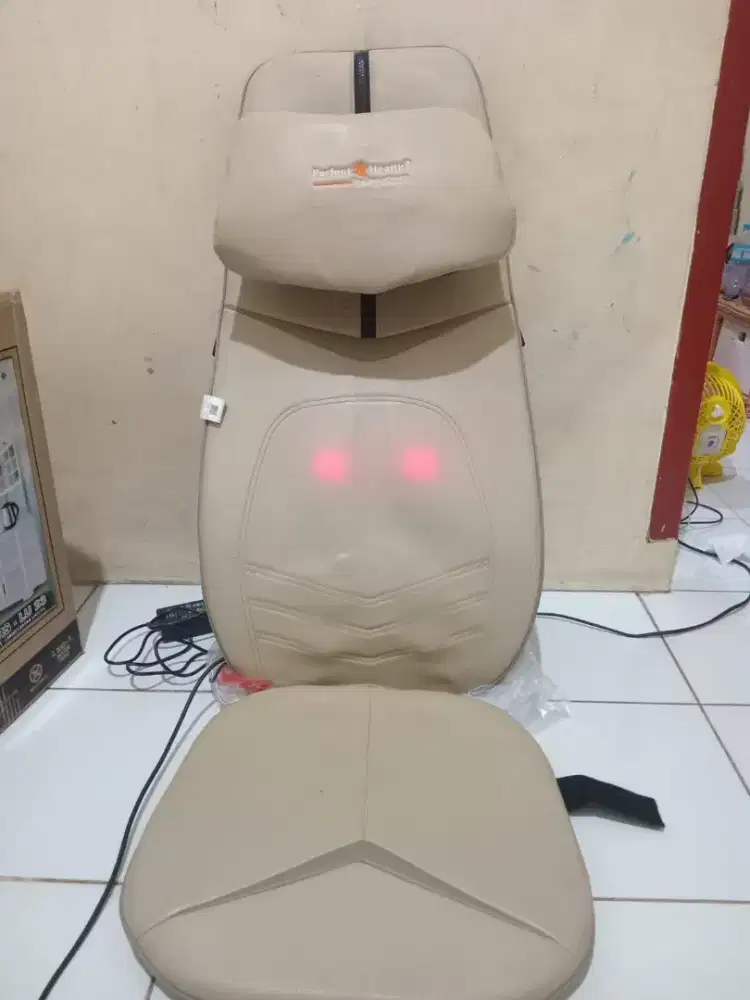 Alat pijat dimobil merk perfect health