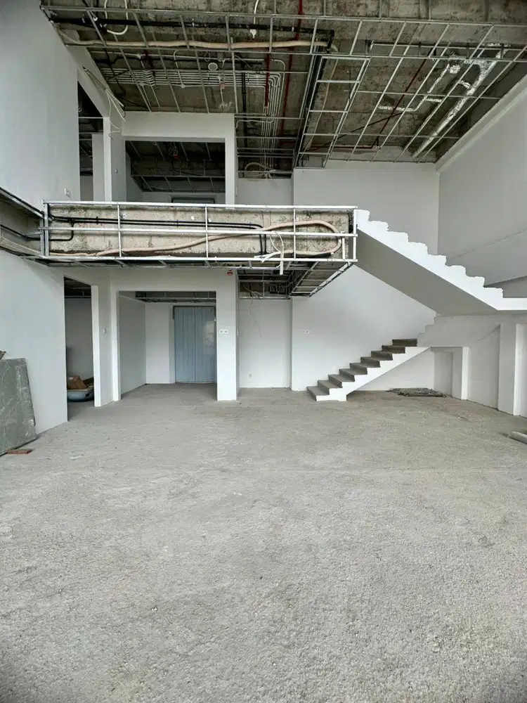 DIJUAL APARTEMEN LAVIZ MANSION LOFT 2 LANTAI PRIVATE LIFT SURABAYA