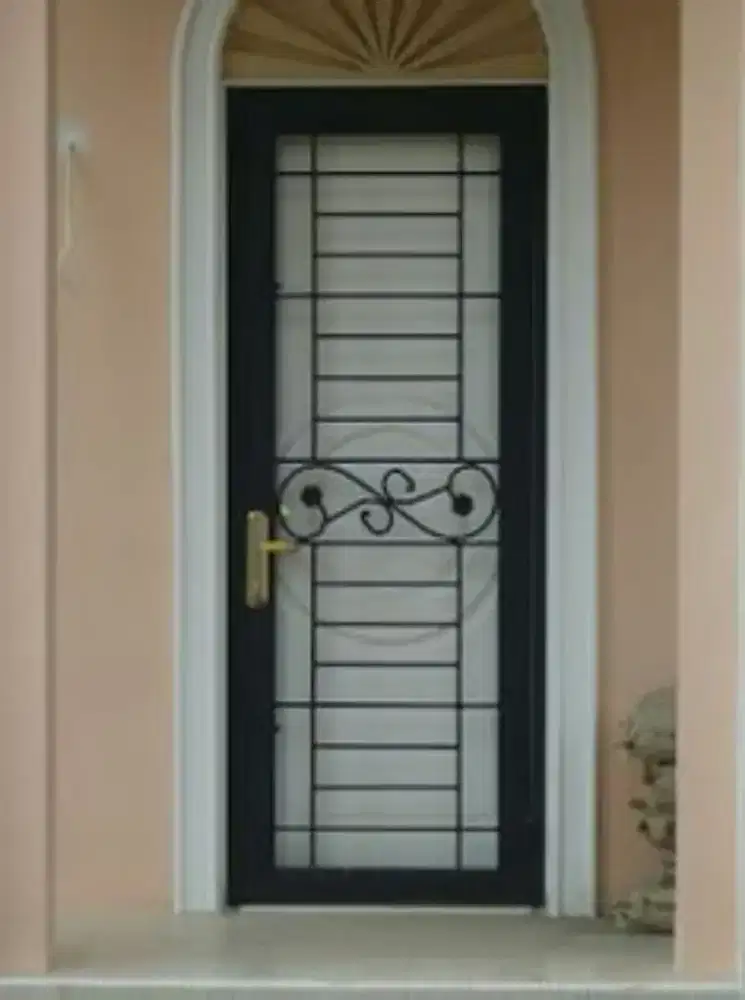 Pintu doubel teralis kasa nyamuk