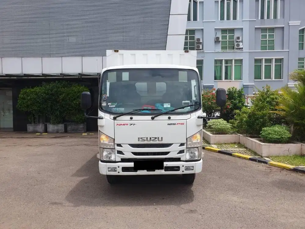 Isuzu Elf 125ps 6 Ban CDD Box besi Container Long putih 2019 plt kunin