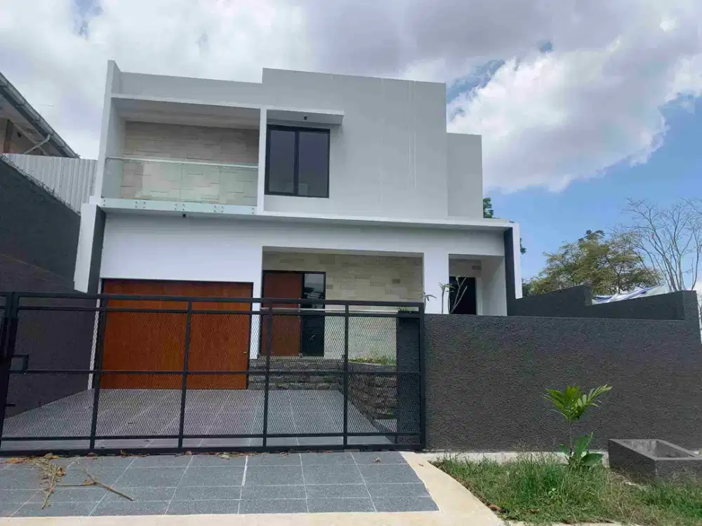 Rumah mewah baru luas di setiabudi Regency