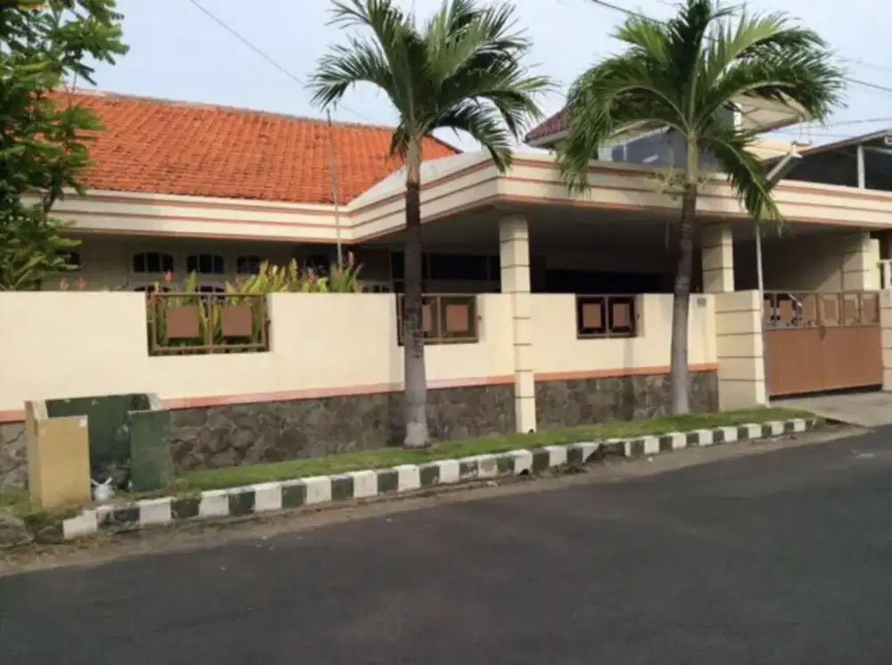 Dijual rumah asri, medokan asri tengah