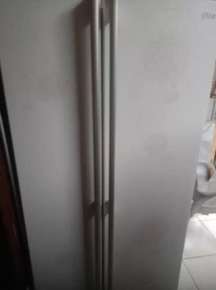 Kulkas 2pintu side by side LG