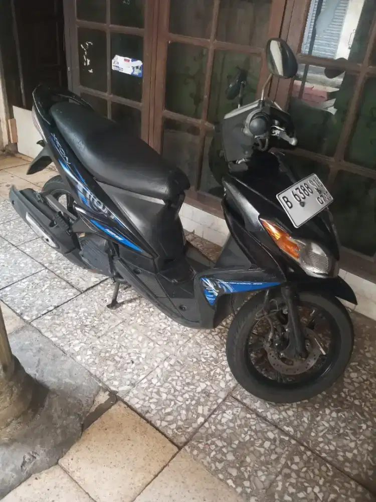 Yamaha Xeon Karbu 125cc Tahun 2010
