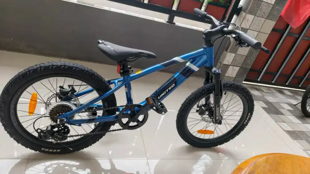 SEPEDA MTB UNITED MONANZA CROSS