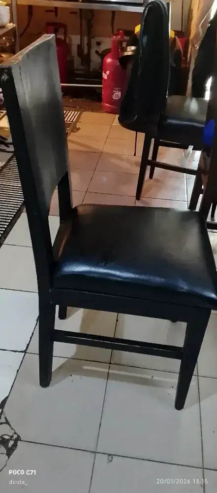 kursi jati minimalis cafe