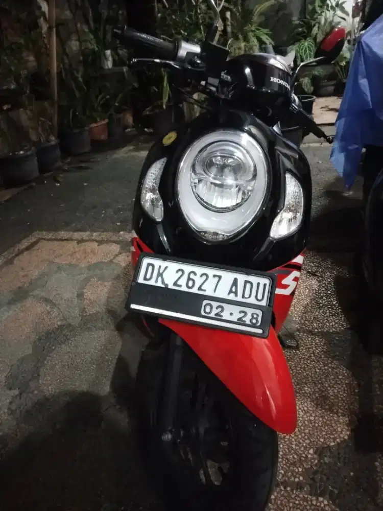 New Scoopy sporty
