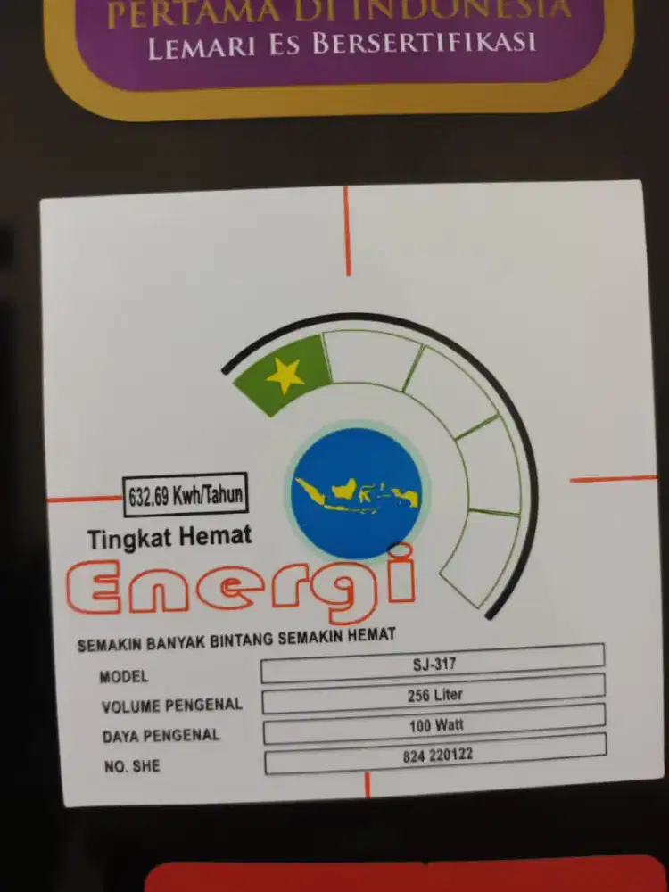 Di jual kulkas merk sharp