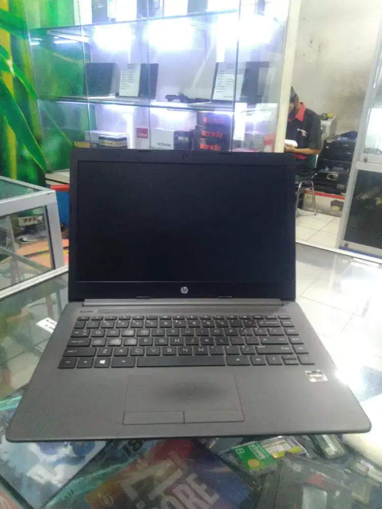 Laptop HP 245 G7