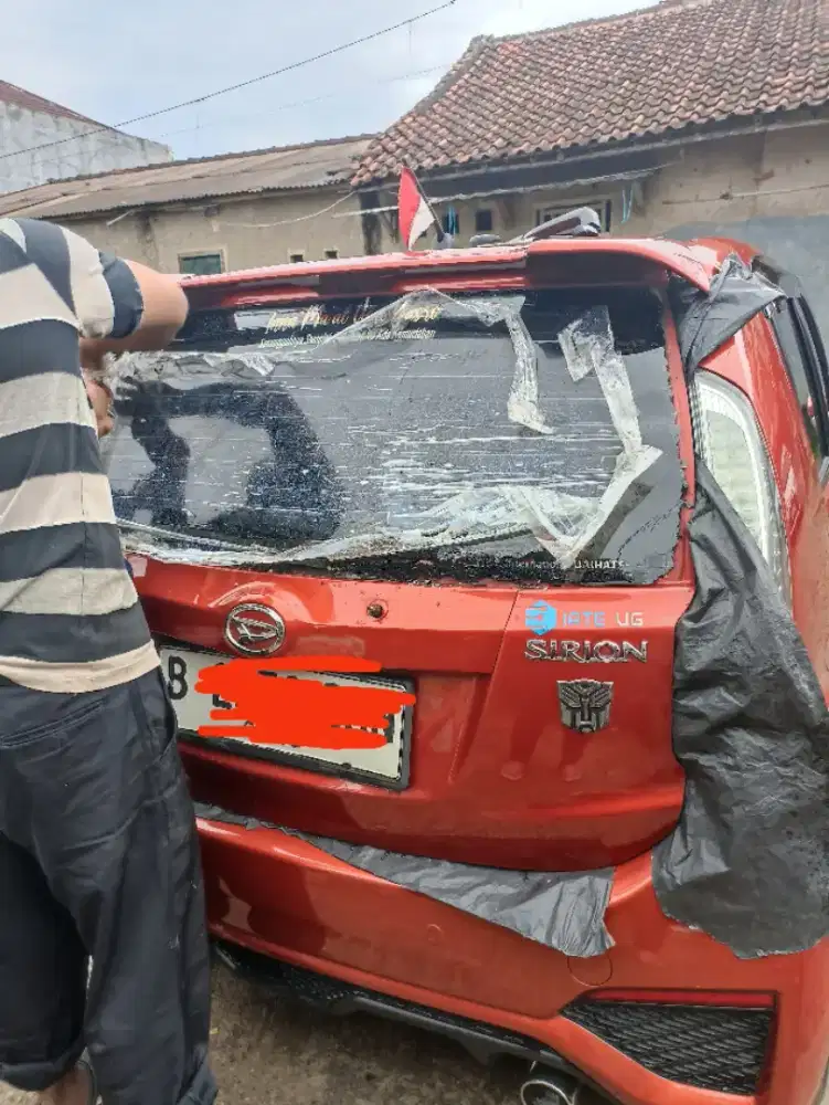 Kaca Mobil Baru Home Service