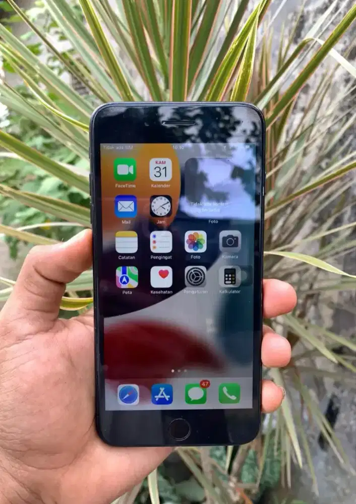 iPhone 7 plus 128gb kelengkapan hp dan carger