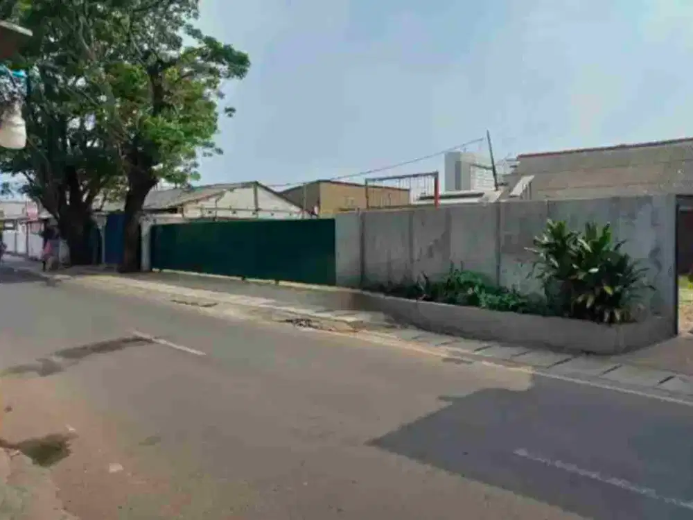 tanah strategis di Bintara raya dekat tol Bintara akses truk tronton dan container 40 ft luas 1400 dan 2780 lebar muka 48 m