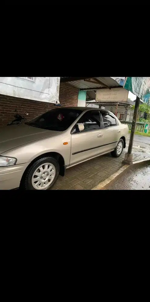 Mazda Familia 1997 Bensin