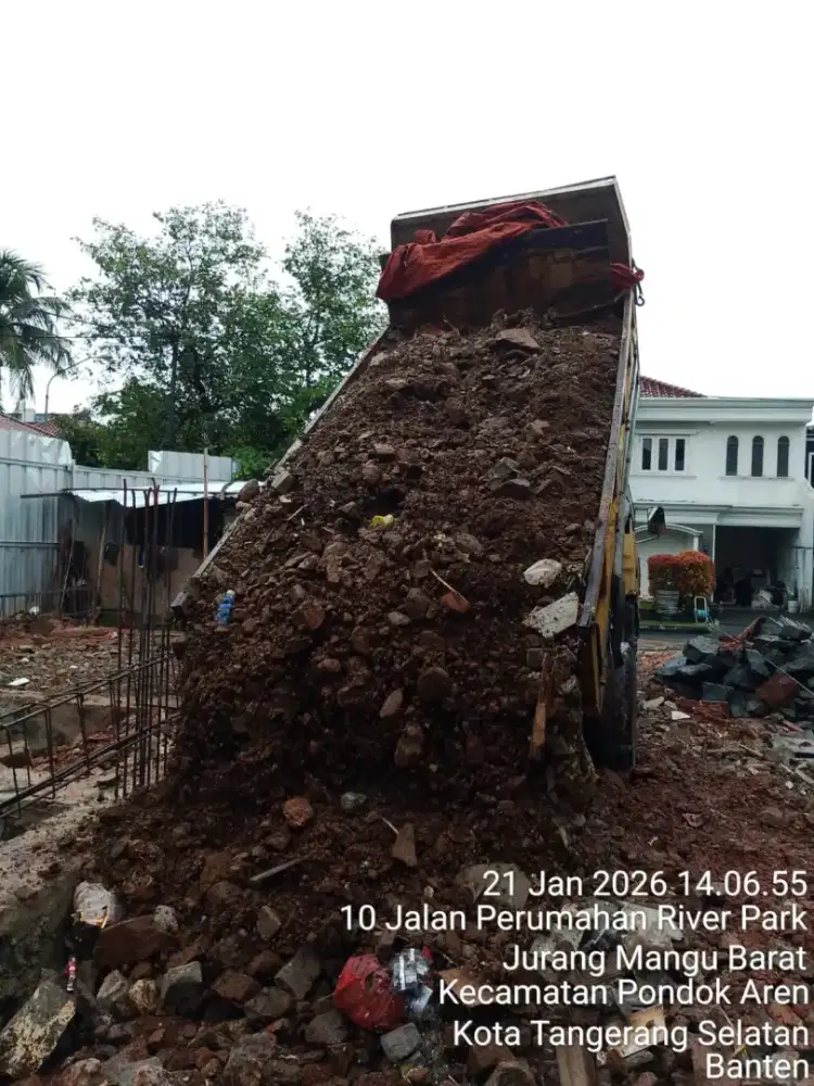 Jasa buang puing dan buang sampah